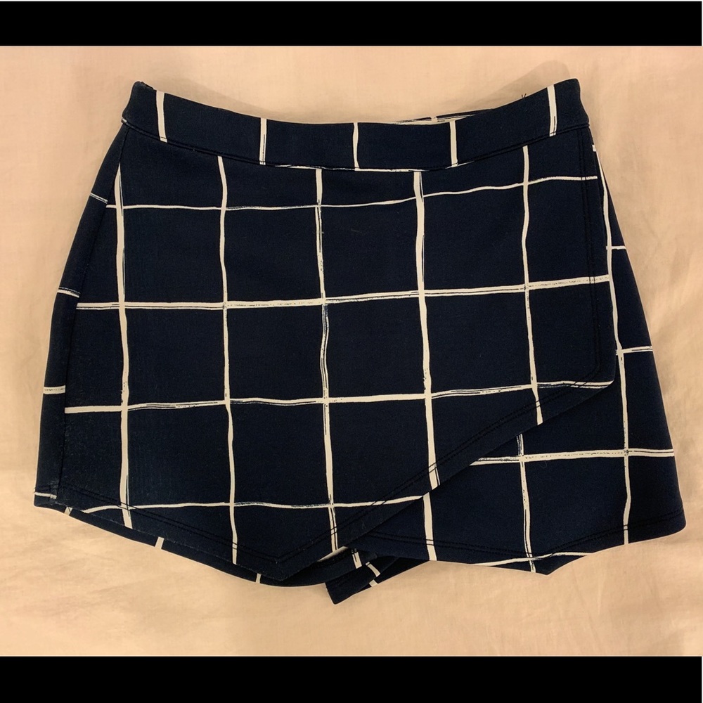 Abercrombie & Fitch Navy Plaid Skort